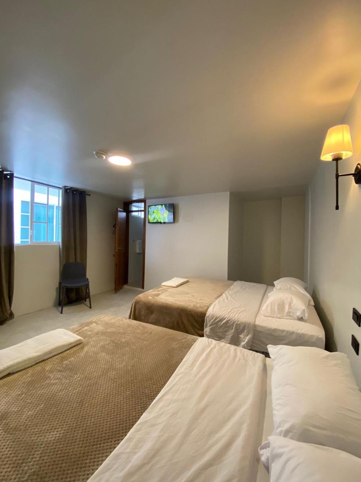 Hotel Bombay บาญอส ภายนอก รูปภาพ